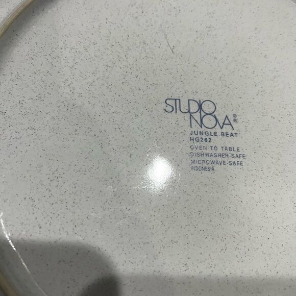 Studio Nova Jungle Beat Chop Plate. Leopard & Tiger Print on Rim. - Picture 7 of 7